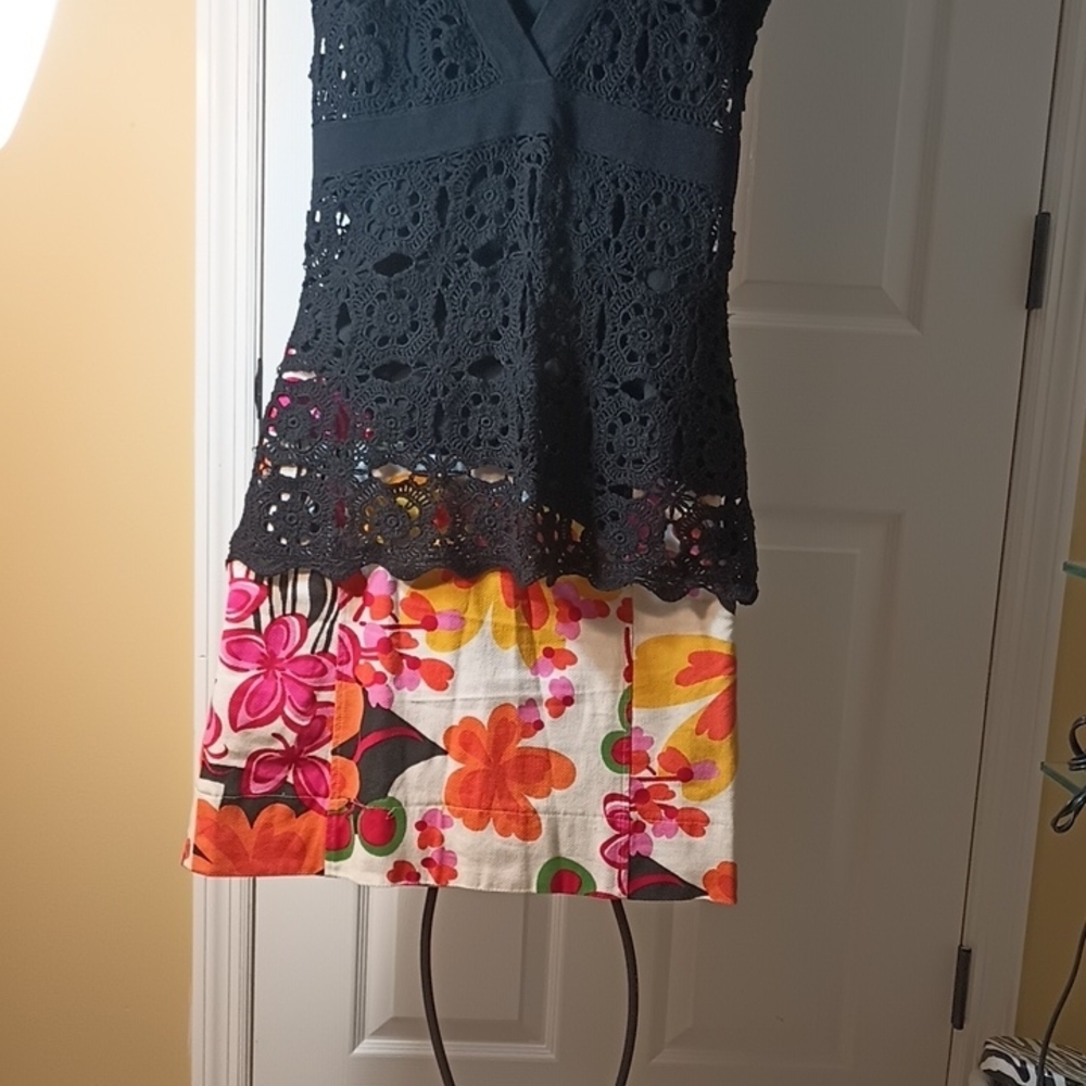 Used Sara Campbell Floral Skirt Size 6